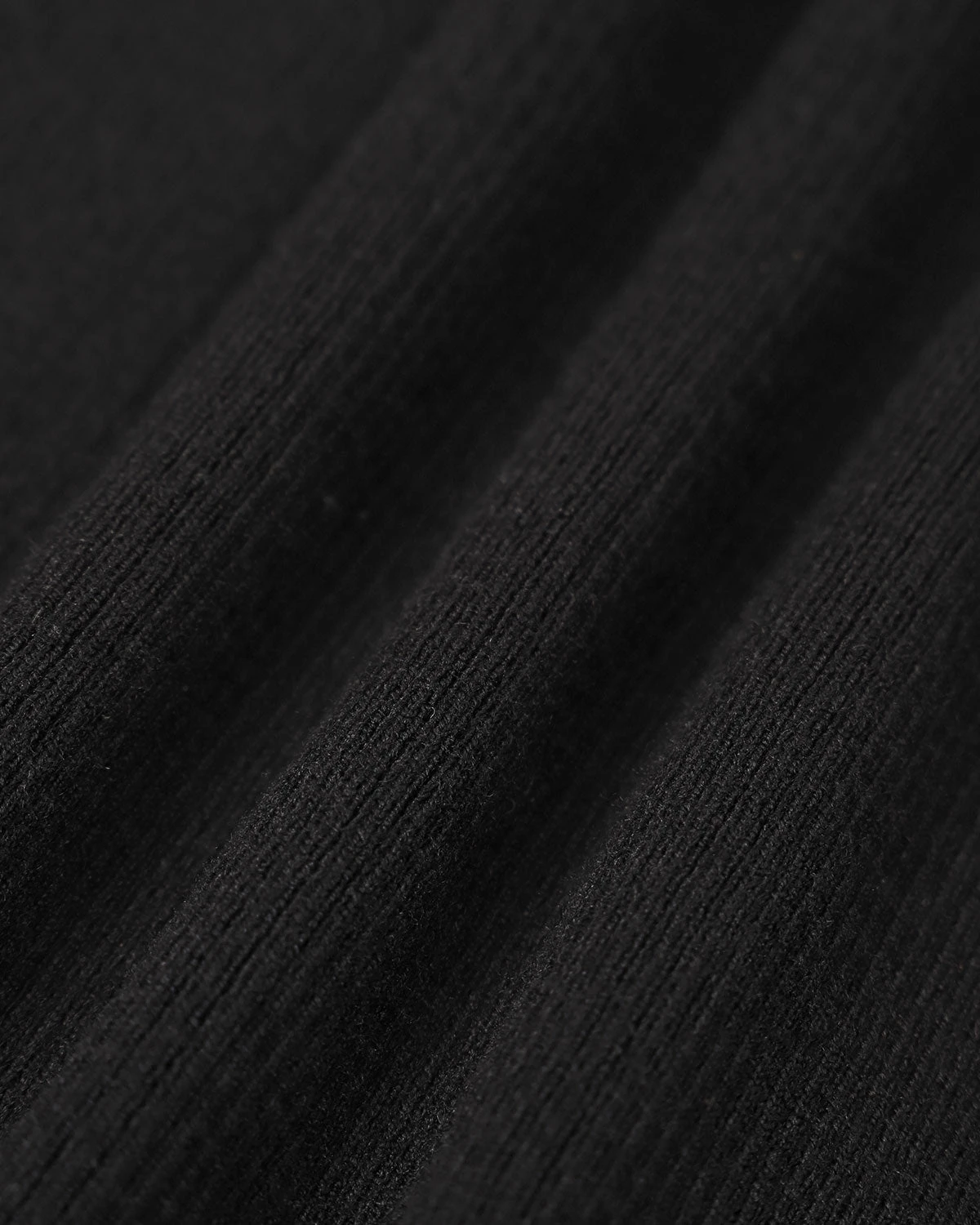 The Black Pearl Trim Bodycon Knit Midi Dress 7 The Black Pearl Trim Bodycon Knit Midi Dress - Image 7