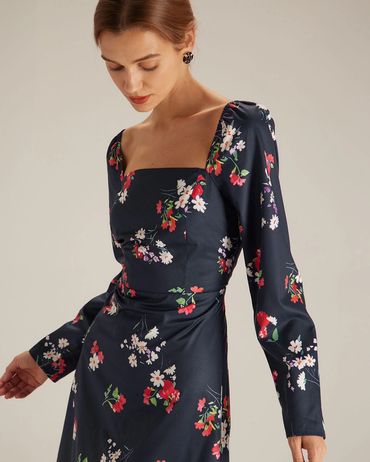 The Navy Square Neck Floral Shirred Midi Dress 3 The Navy Square Neck Floral Shirred Midi Dress - Image 3