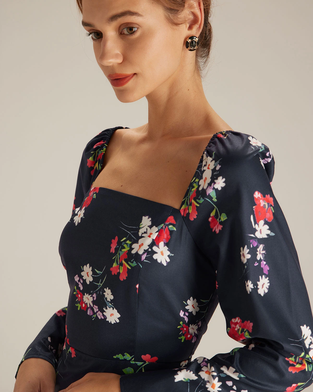 The Navy Square Neck Floral Shirred Midi Dress 5 The Navy Square Neck Floral Shirred Midi Dress - Image 5