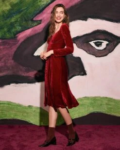 The Red Puff Sleeve Long Sleeve Velvet Dress 8 The Red Puff Sleeve Long Sleeve Velvet Dress -CINN Clothing Shop the puff sleeve velvet dress dresses p3d2uw