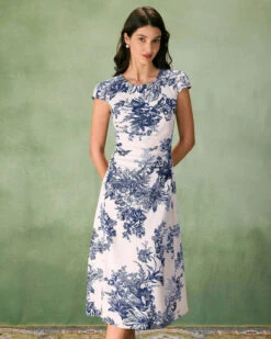 The Round Neck Cap Sleeve Floral Midi Dress