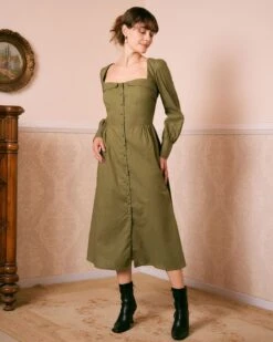 The Green Sweetheart Neck Button Midi Dress 10 The Green Sweetheart Neck Button Midi Dress -CINN Clothing Shop the sweetheart neck button midi dress dresses uqmhbj