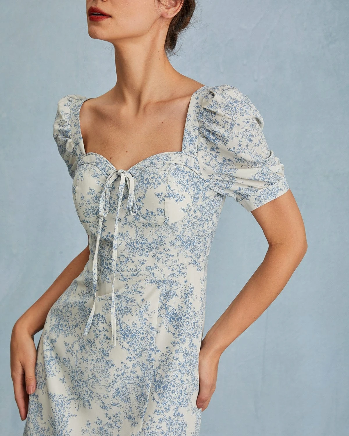 The Blue Sweetheart Neck Puff Sleeve Floral Midi Dress 3 The Blue Sweetheart Neck Puff Sleeve Floral Midi Dress - Image 3